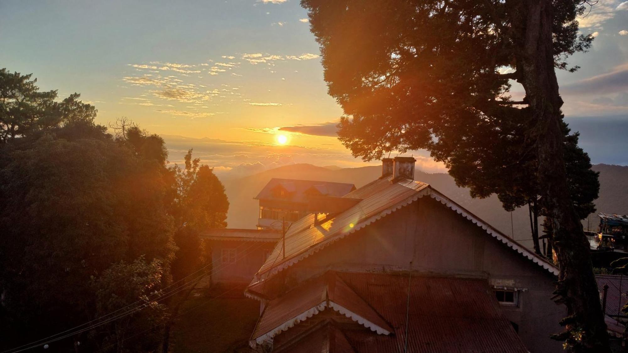 Indivar Homestay Darjeeling  Ngoại thất bức ảnh