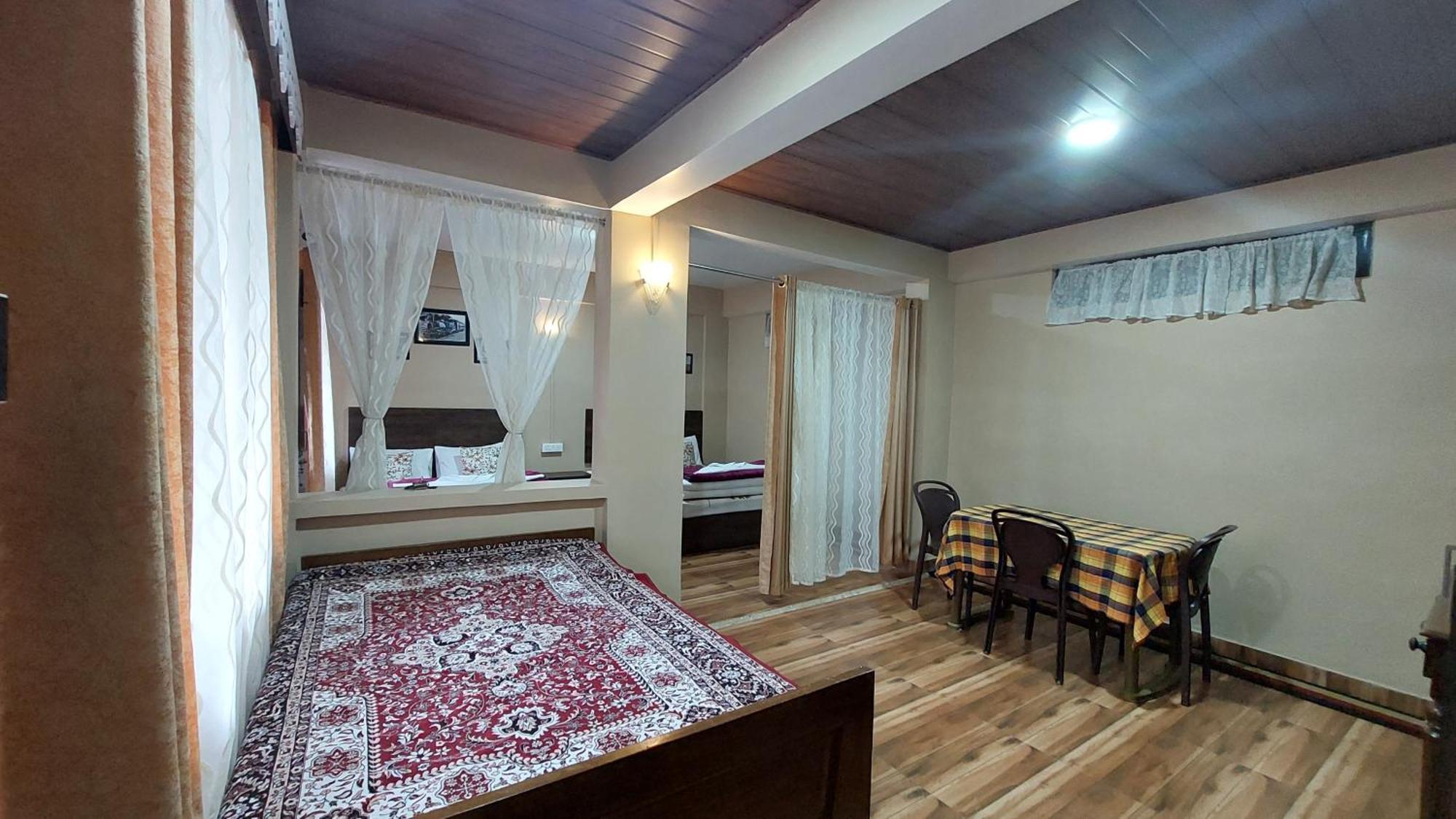 Indivar Homestay Darjeeling  Ngoại thất bức ảnh